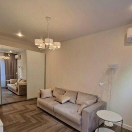 Продажа 2-комн квартиры на вторичном рынке Шереметьевская ул,  д. 26