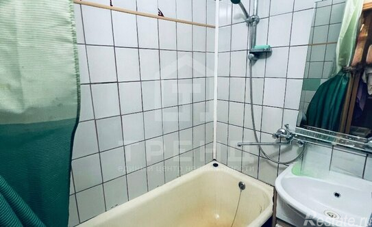 Продажа 1-комн квартиры на вторичном рынке ул Лужская,  д. 6