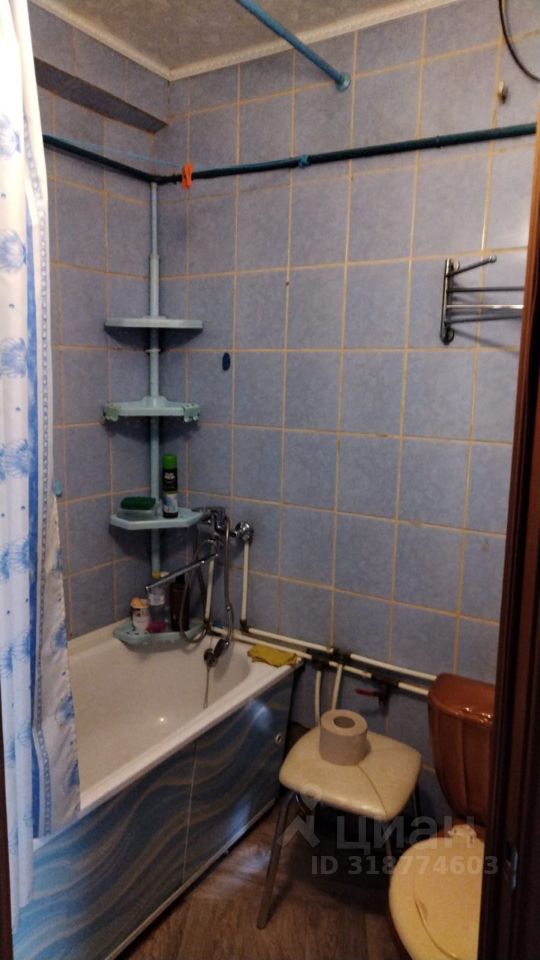 Продажа 2-комн квартиры на вторичном рынке д. Камышовка, улица Поселковая, 6