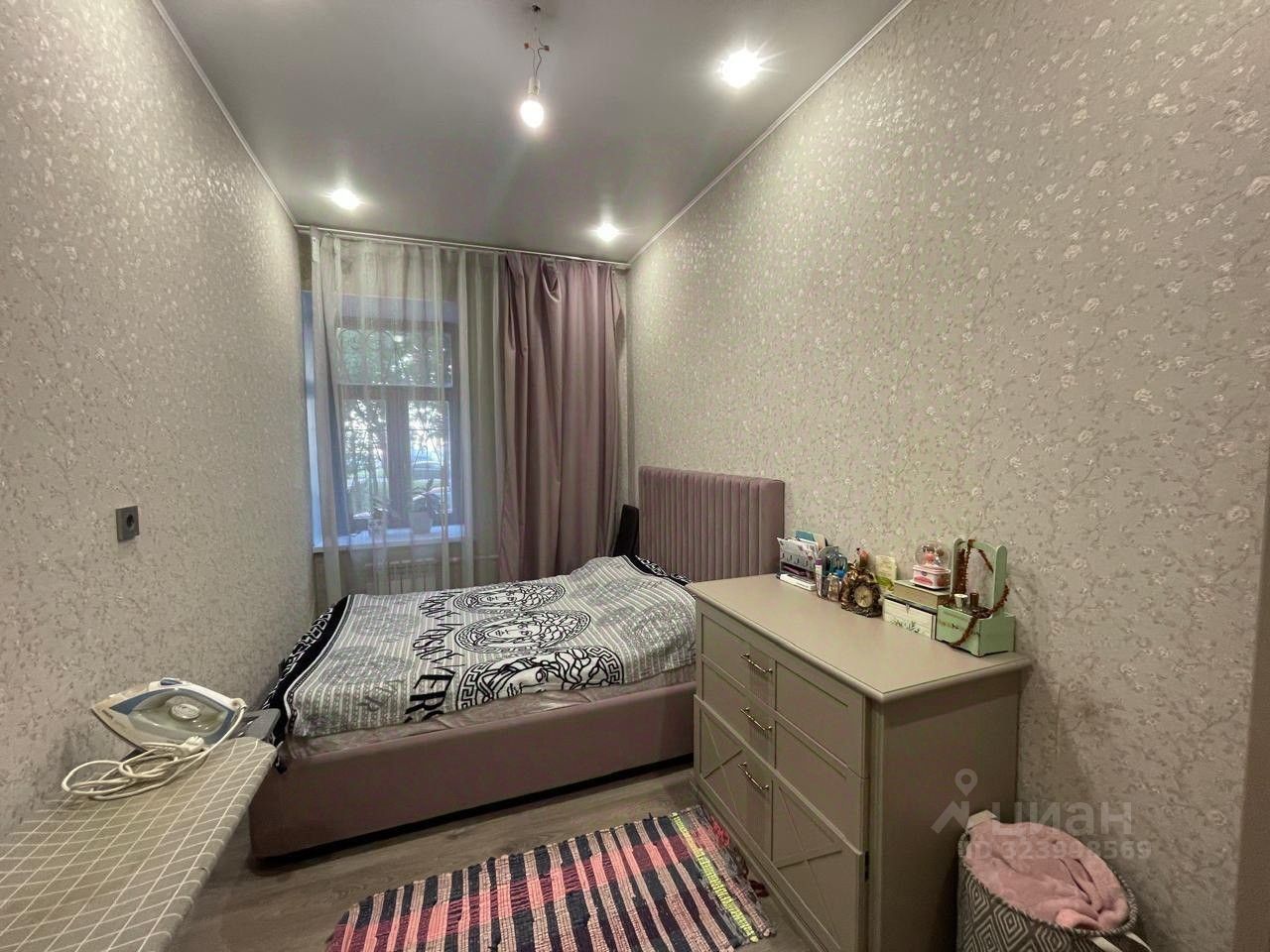 Продажа 3-комн квартиры на вторичном рынке 17-я Васильевского острова линия, 28