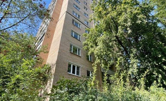 Продажа 2-комн квартиры на вторичном рынке ул Гришина,  д. 23,  к. 6