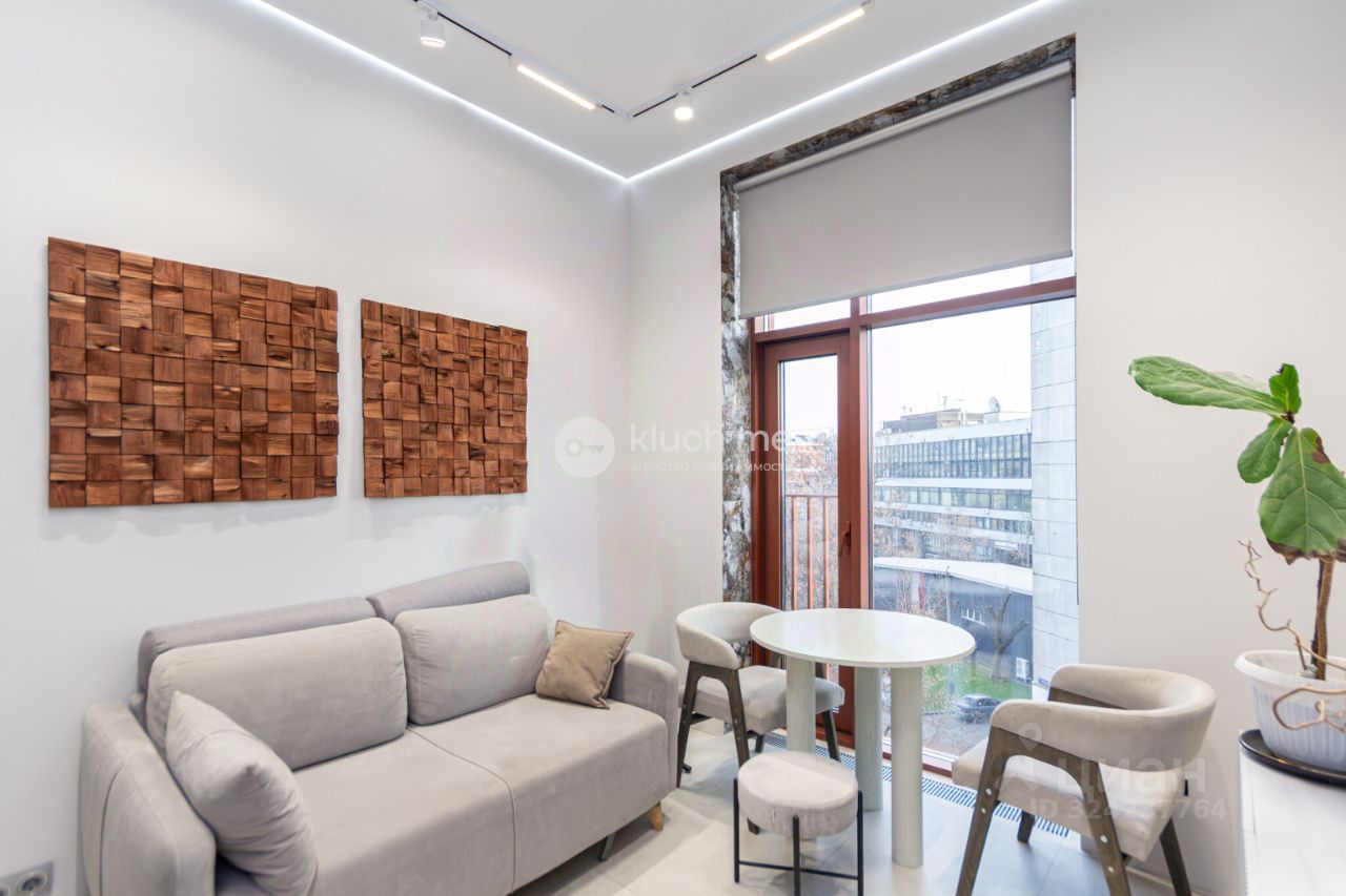 Продажа студии улица Казакова, 7