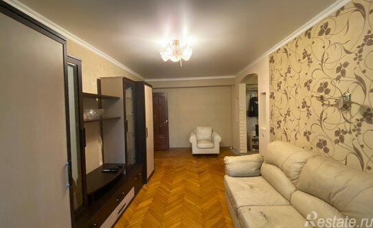 Продажа 3-комн квартиры на вторичном рынке ул Чугунные Ворота,  д. 17