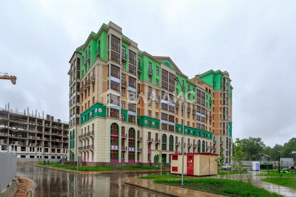 Продажа 3-комн квартиры на вторичном рынке Лайково Грин кв-л, с. Лайково, Город-событие Лайково ЖК,  д. 63