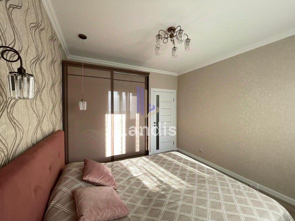 Продажа 1-комн квартиры на вторичном рынке Производственная улица, 10к1