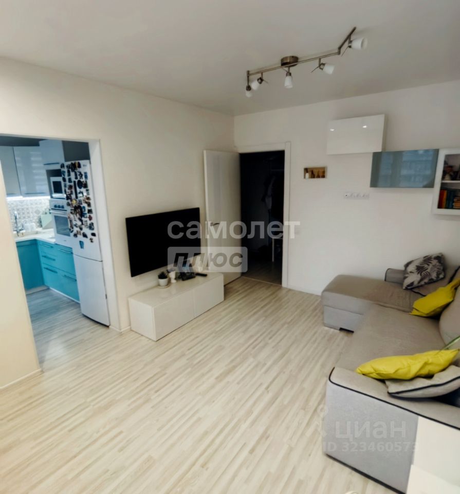 Продажа 2-комн квартиры на вторичном рынке Абрамцевская улица, 5