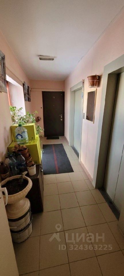 Продажа 3-комн квартиры на вторичном рынке улица Адмирала Лазарева, 19