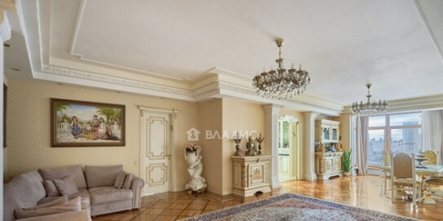 4-комн квартира Чапаевский пер,  д. 3