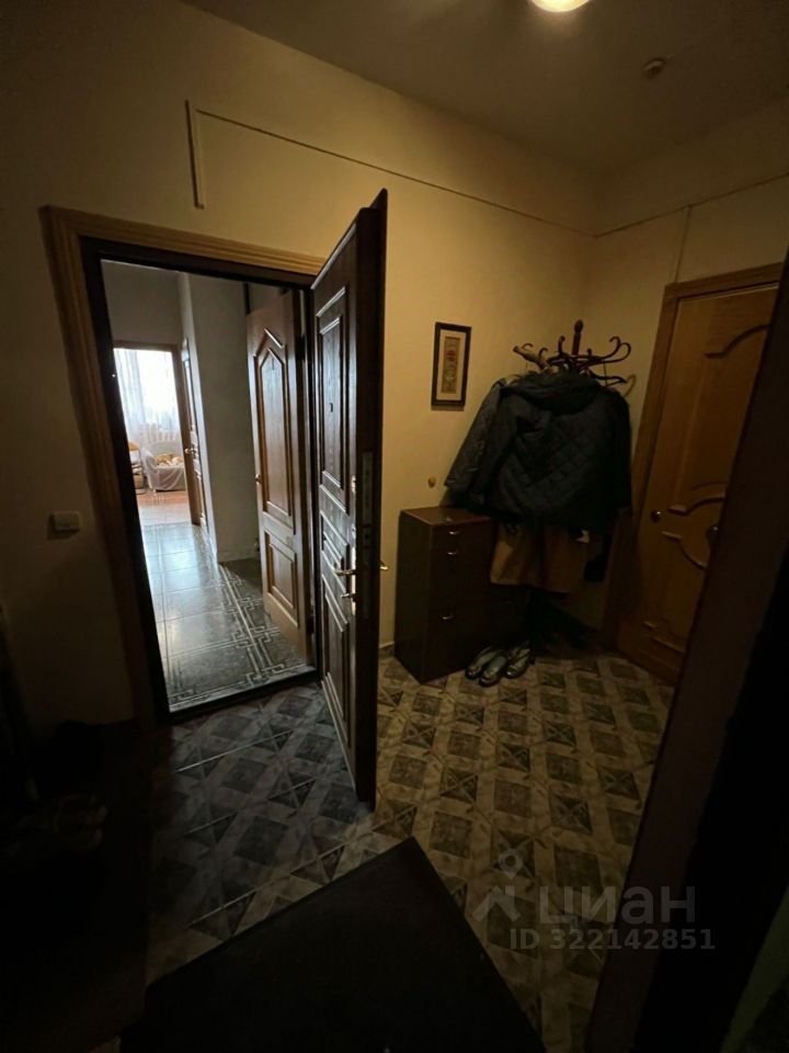 Продажа 4-комн квартиры на вторичном рынке Жулебинский бульвар, 5