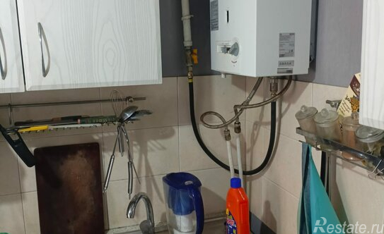 Продажа 1-комн квартиры на вторичном рынке Школьная улица,  д. 6 литБ