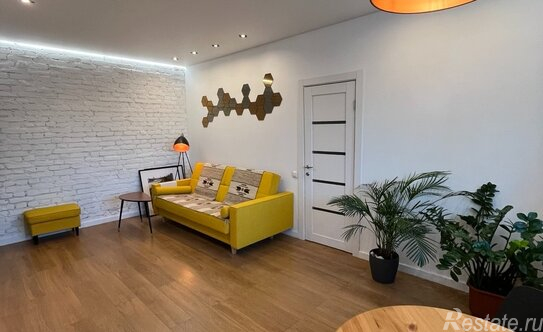 Продажа 2-комн квартиры на вторичном рынке ул Стройковская,  д. 19/2