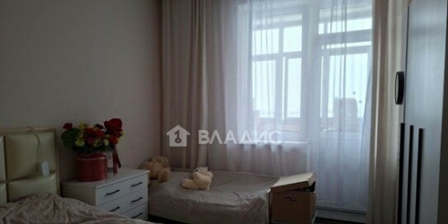 3-комн квартира ул Адмирала Лазарева,  д. 63