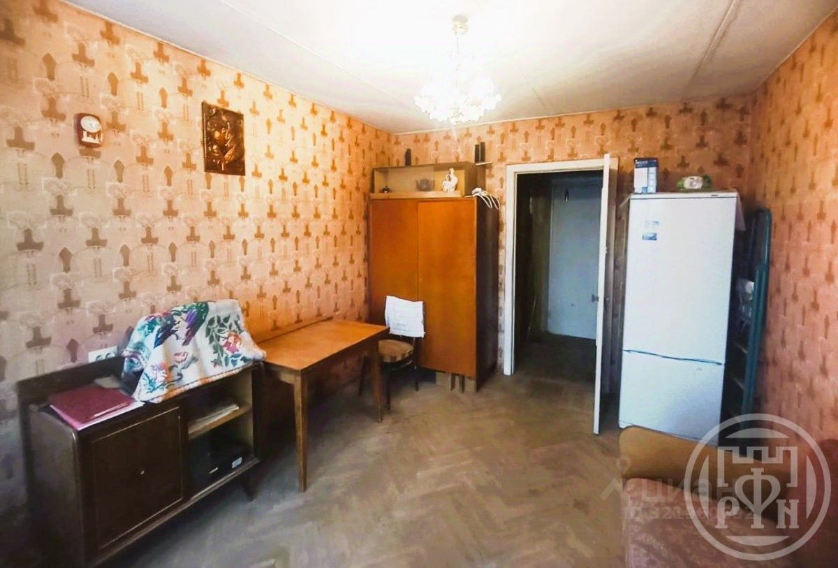 Продажа 2-комн квартиры на вторичном рынке улица Чекистов, 42