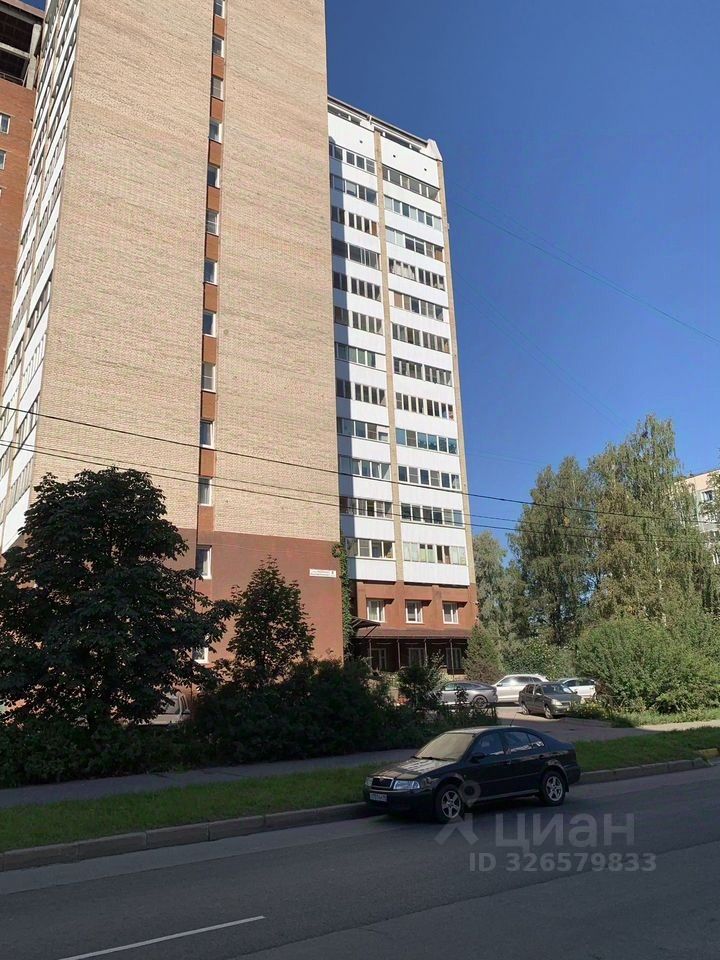 Продажа 4-комн квартиры на вторичном рынке улица Академика Константинова, 8к2