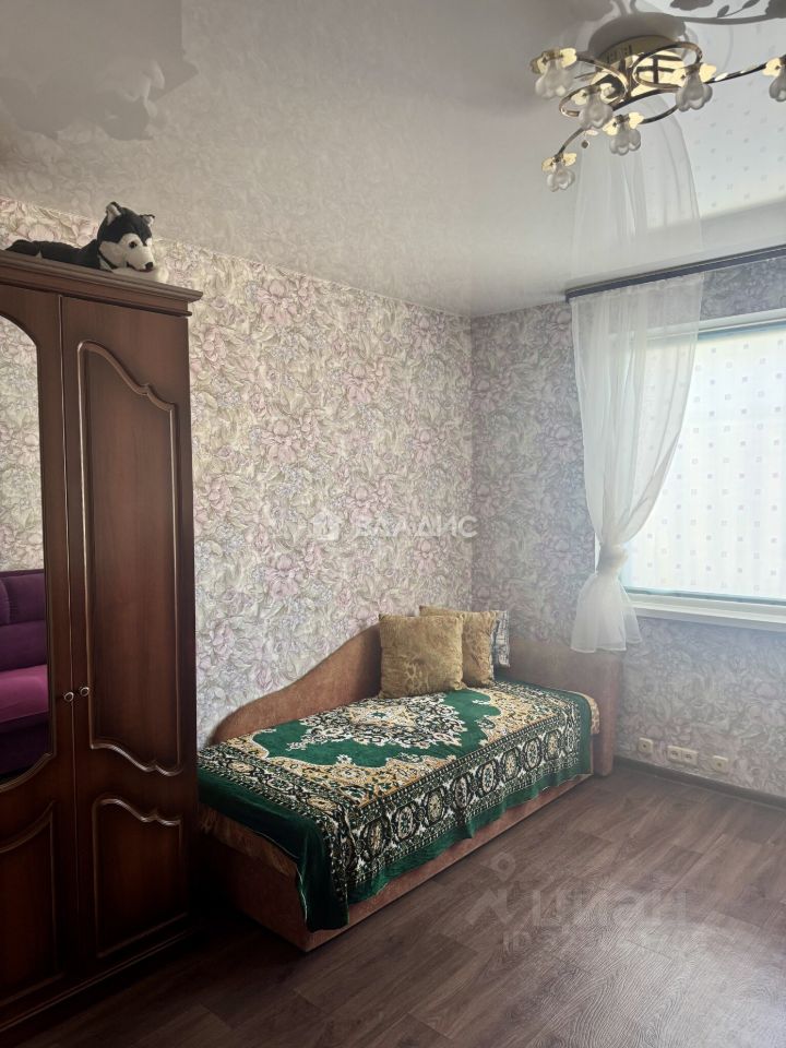 Продажа 2-комн квартиры на вторичном рынке проспект Наставников, 28К1