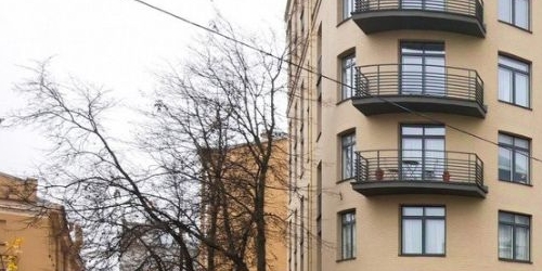 3-комн квартира улица Моисеенко, 27