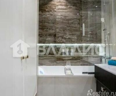 Продажа 1-комн квартиры на вторичном рынке улица Кадырова,  д. 4