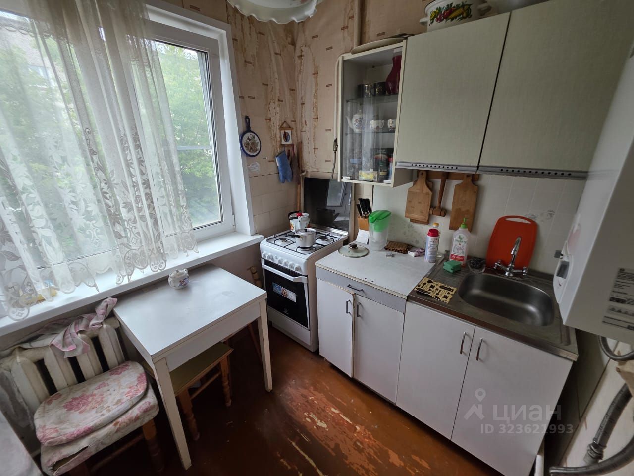 Продажа 2-комн квартиры на вторичном рынке Чехов, улица Гагарина, 49