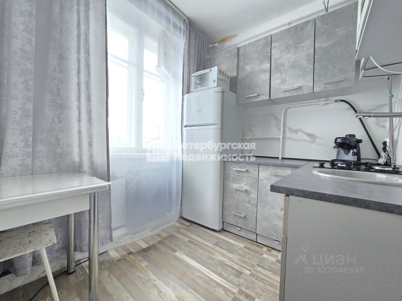 Продажа 2-комн квартиры на вторичном рынке Гатчина, улица Рощинская,  д. 34