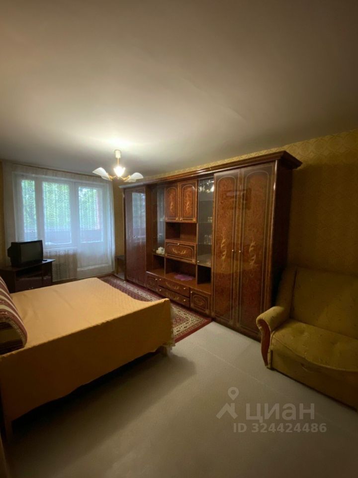 Продажа 2-комн квартиры на вторичном рынке Саянская улица, 11К2