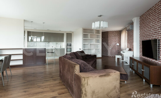 Продажа 3-комн квартиры на вторичном рынке ул Холмогорская,  д. 2,  к. 3