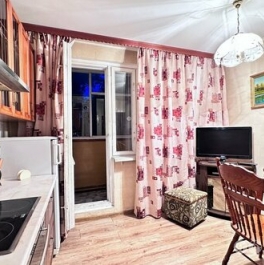 Аренда 4-комн квартиры на вторичном рынке ул Малыгина,  д. 22,  к. 1