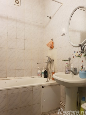 Продажа 2-комн квартиры на вторичном рынке Химки, Победы ул,  д. 8/15