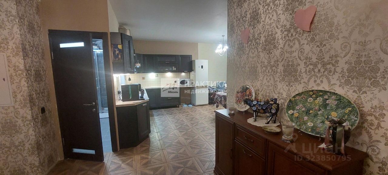 Продажа 4-комн квартиры на вторичном рынке бульвар Маршала Рокоссовского, 6к1