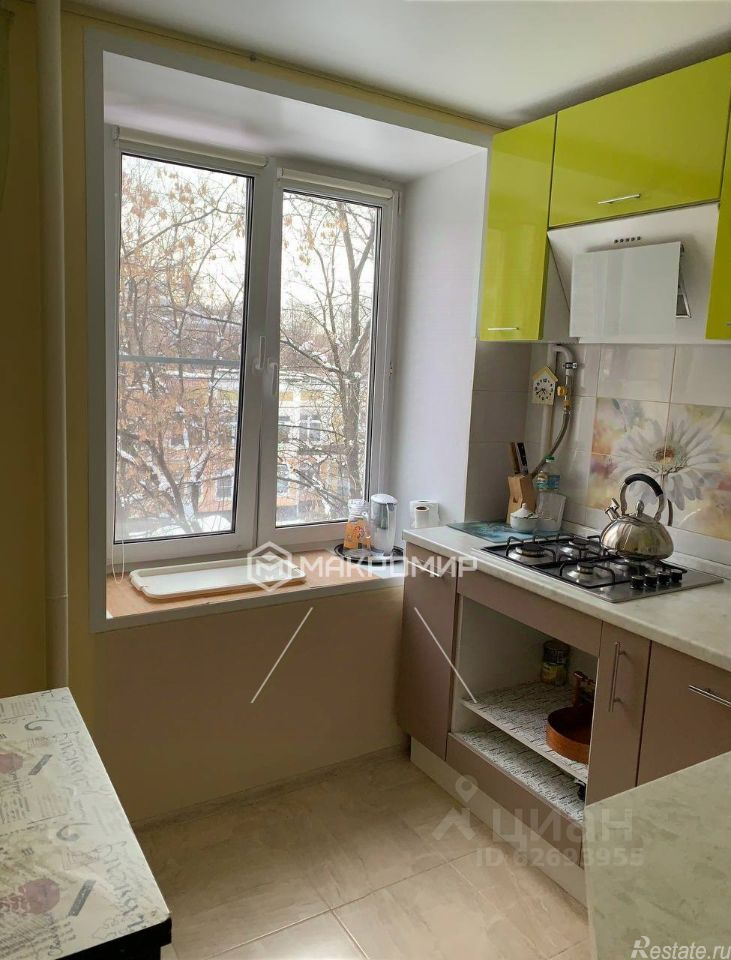 Продажа 2-комн квартиры на вторичном рынке Рощинская 2-я ул,  д. 11