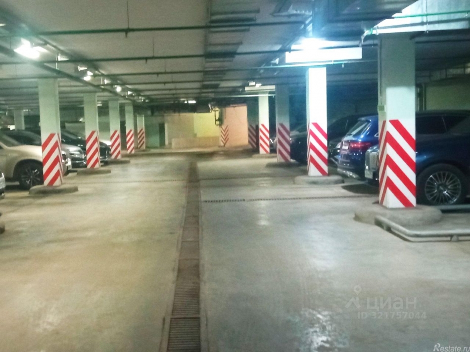 Продажа гаража 6-я улица Новые Сады,  д. 2