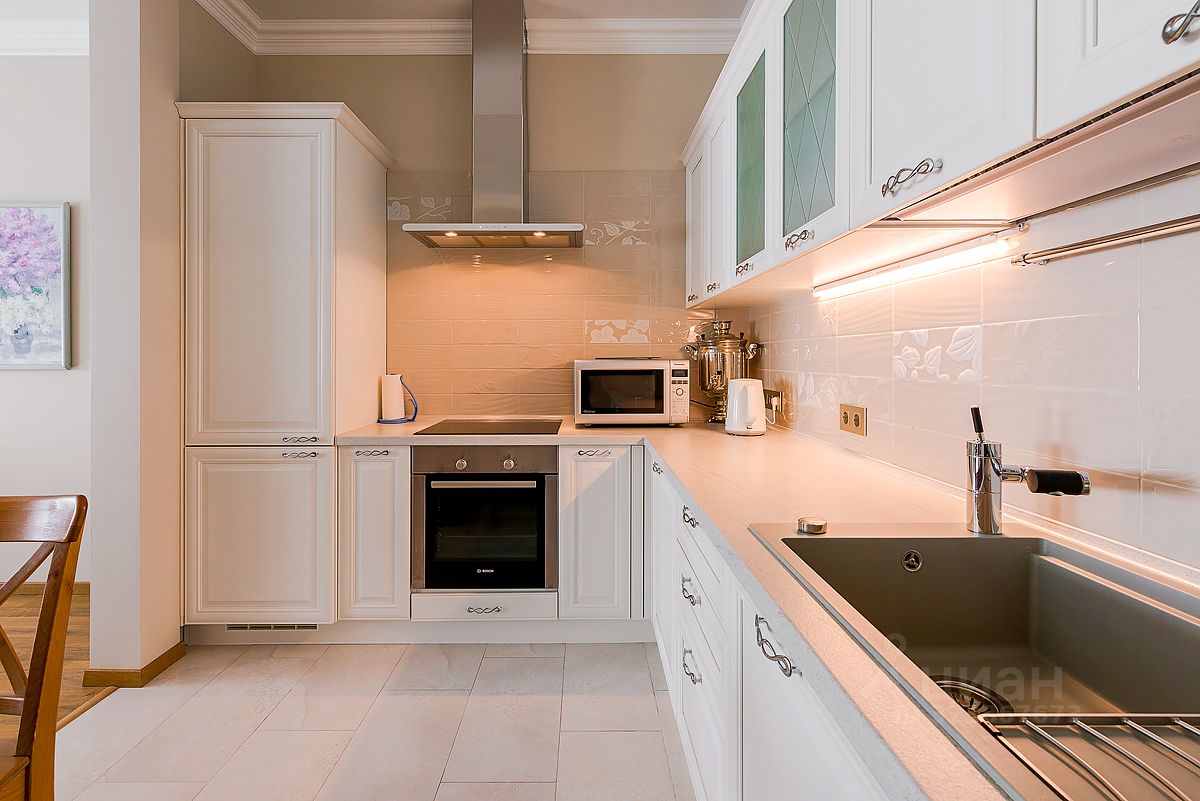 Аренда 2-комн квартиры на вторичном рынке Кирочная улица, 31к2