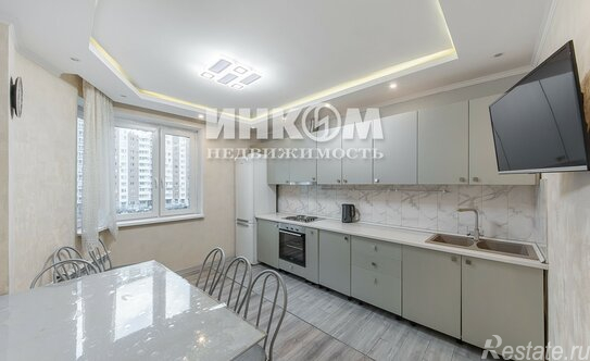 Продажа 2-комн квартиры на вторичном рынке Покровская улица,  д. 17А к1