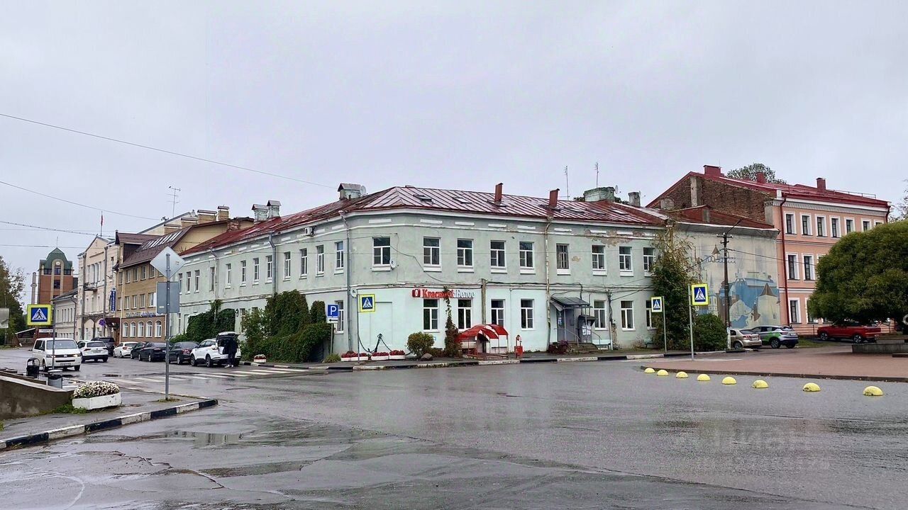 Продажа 2-комн квартиры на вторичном рынке Шлиссельбург, улица Жука, 1