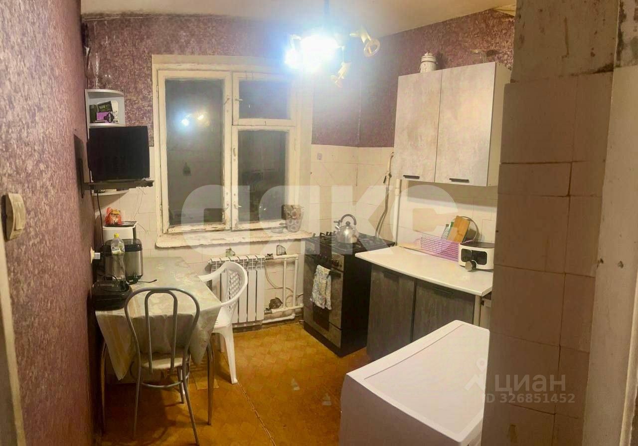 Продажа 2-комн квартиры на вторичном рынке Лопатинский мкр, улица Комсомольская,  д. 1а