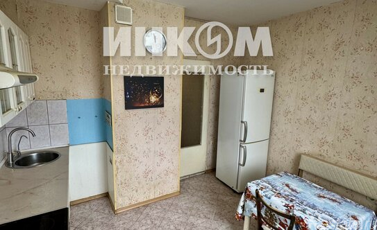 Продажа 3-комн квартиры на вторичном рынке ул Новопеределкинская,  д. 10,  к. 1