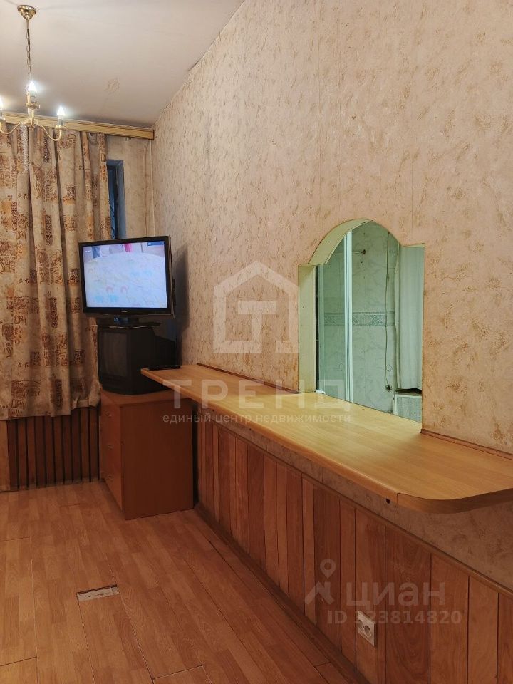 Продажа 1-комн квартиры на вторичном рынке Лиговский проспект, 63