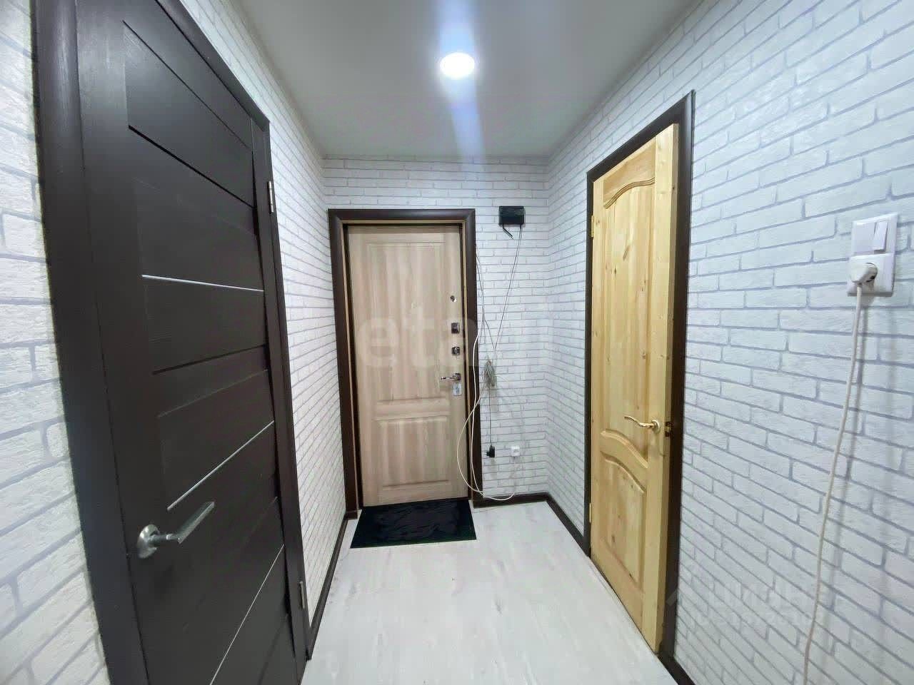 Продажа 1-комн квартиры на вторичном рынке Волхов, улица Володарского, 7