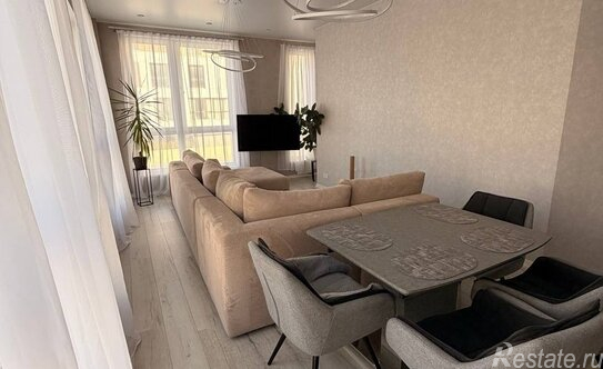 Продажа 2-комн квартиры на вторичном рынке Международный, ул Загородная,  д. 2