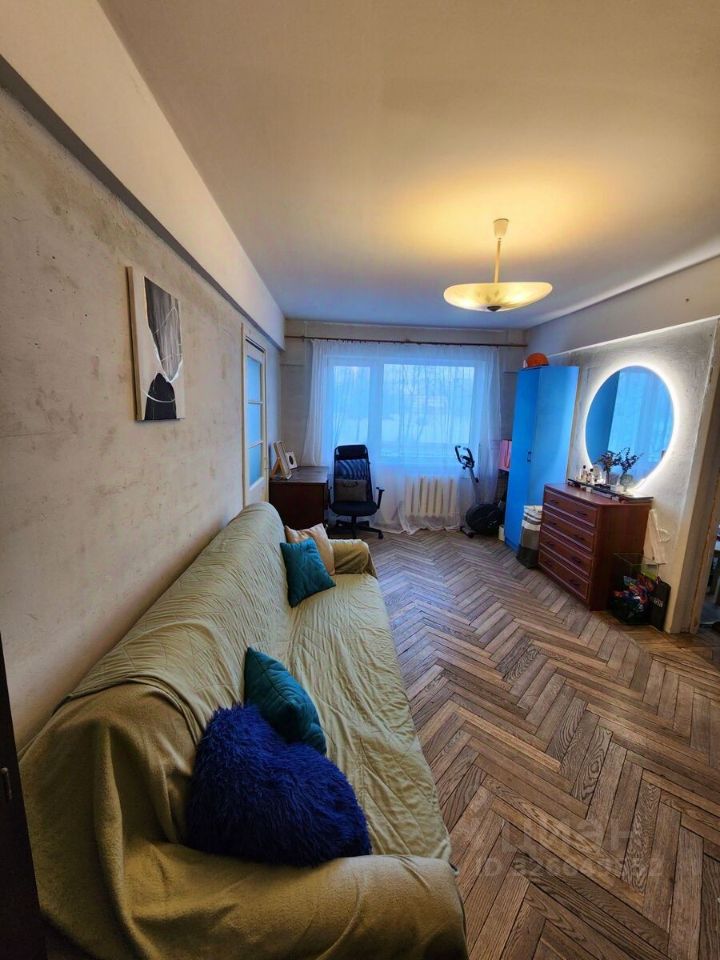 Продажа 2-комн квартиры на вторичном рынке проспект Науки, 9
