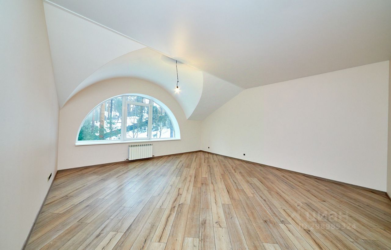 Продажа 1-комн квартиры на вторичном рынке Токсово городской поселок, улица Санаторная, 13А