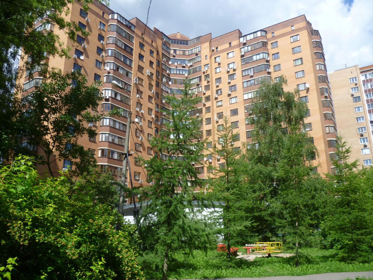 Продажа 2-комн квартиры на вторичном рынке Одинцово, улица Маршала Неделина, 15