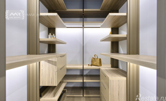 Продажа 2-комн квартиры на вторичном рынке Спортивная улица,  д. 2