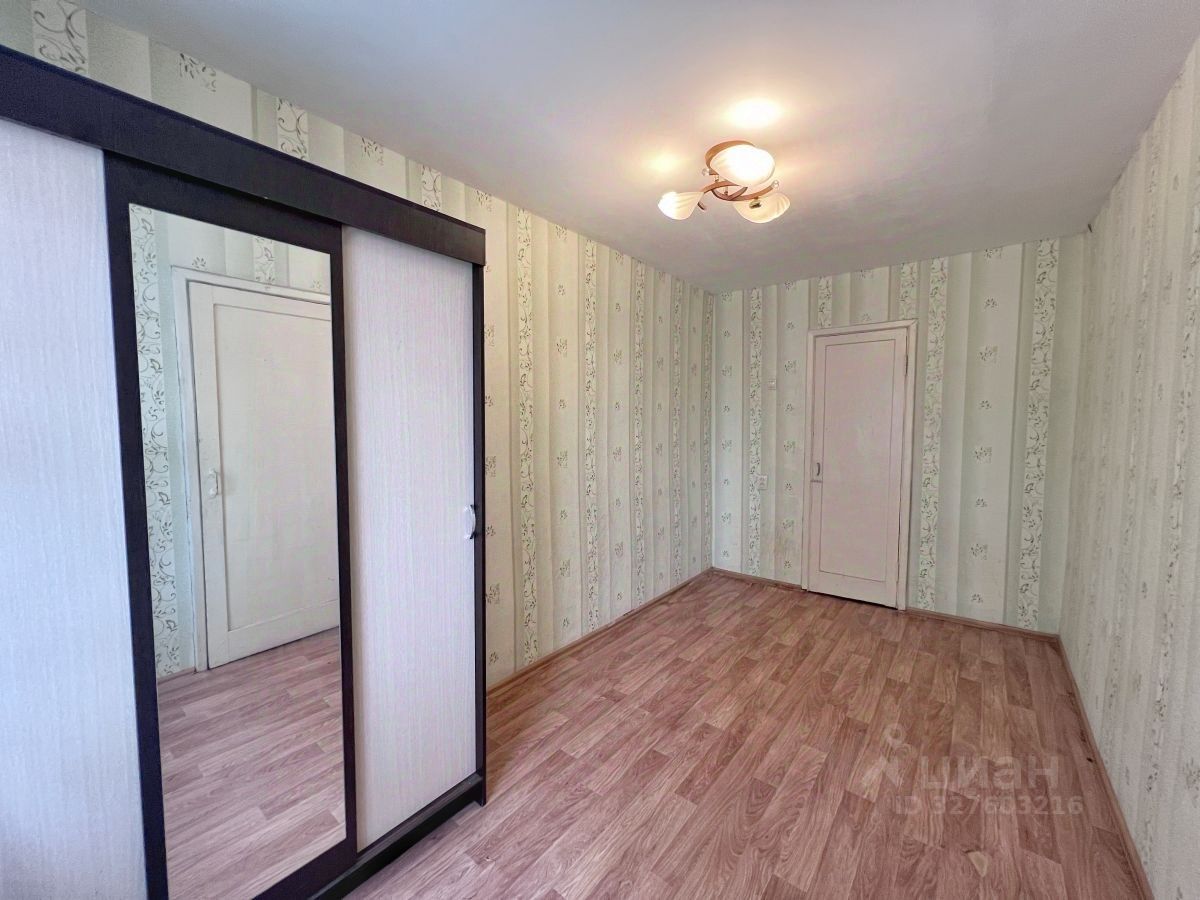 Продажа 2-комн квартиры на вторичном рынке Серпухов, улица Ворошилова, 125/2