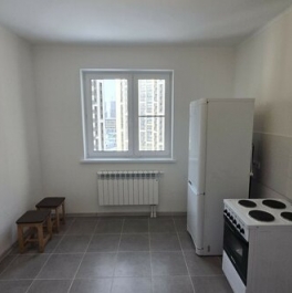 Продажа 2-комн квартиры на вторичном рынке Николая Озерова ул,  д. 2 к1