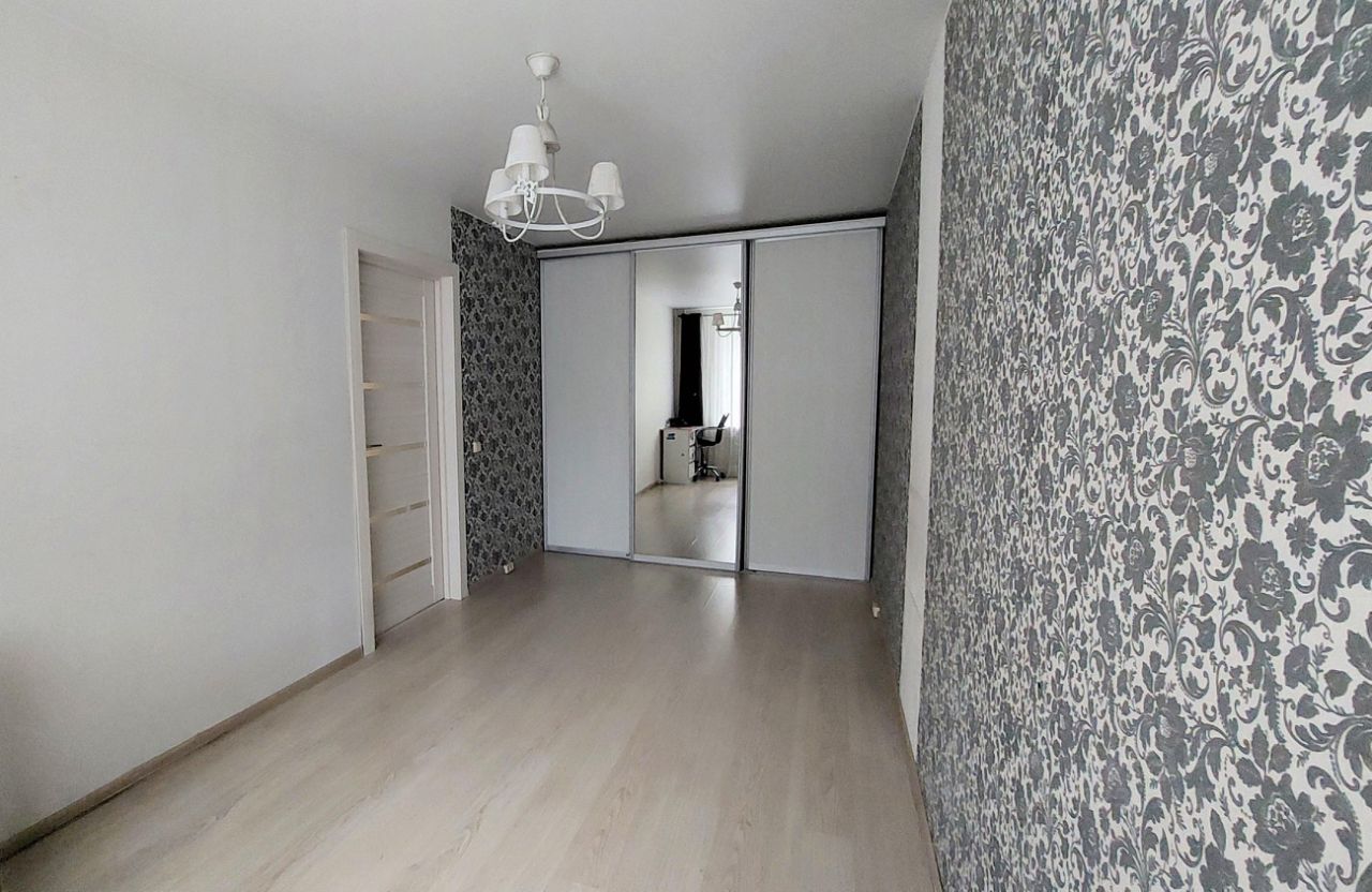 Продажа 3-комн квартиры на вторичном рынке Пушкин, Ленинградская улица, 31