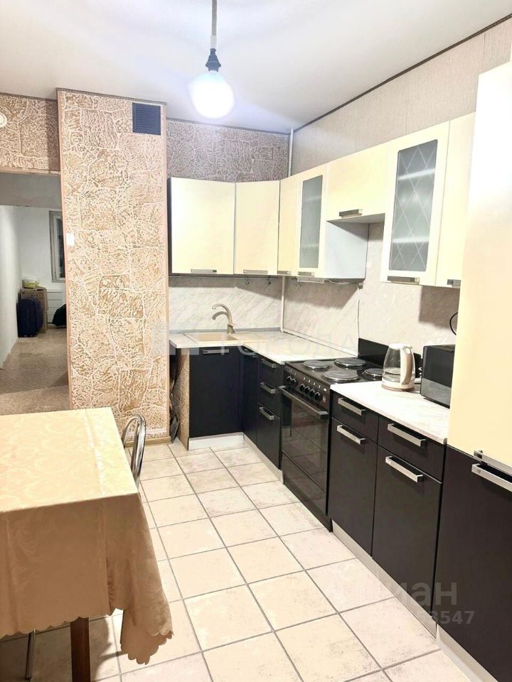 Продажа 2-комн квартиры на вторичном рынке бульвар Матроса Железняка, 23К1