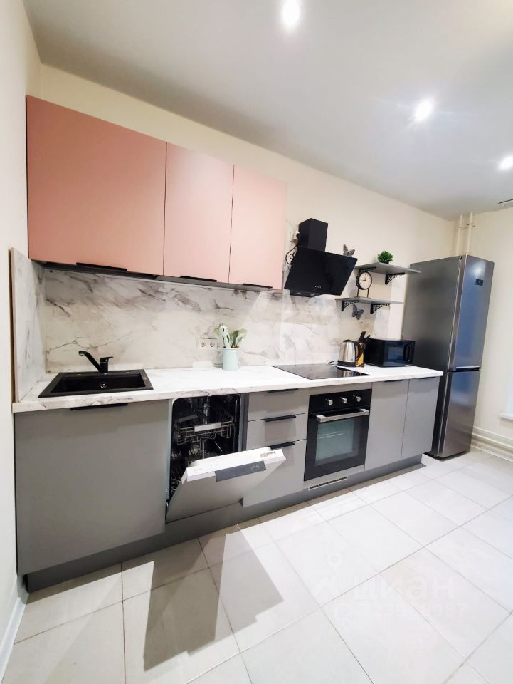 Аренда 2-комн квартиры на вторичном рынке улица Малое Понизовье, 4