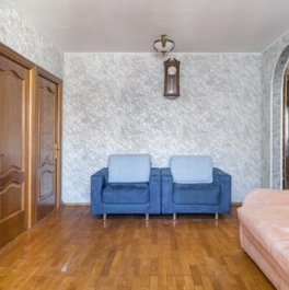 Продажа 3-комн квартиры на вторичном рынке улица Барышиха,  д. 38