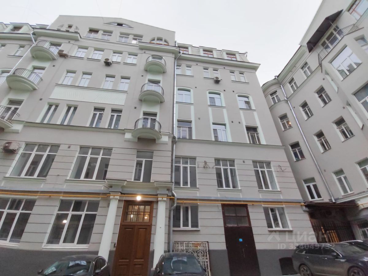 Продажа 4-комн квартиры на вторичном рынке Мясницкая улица, 15