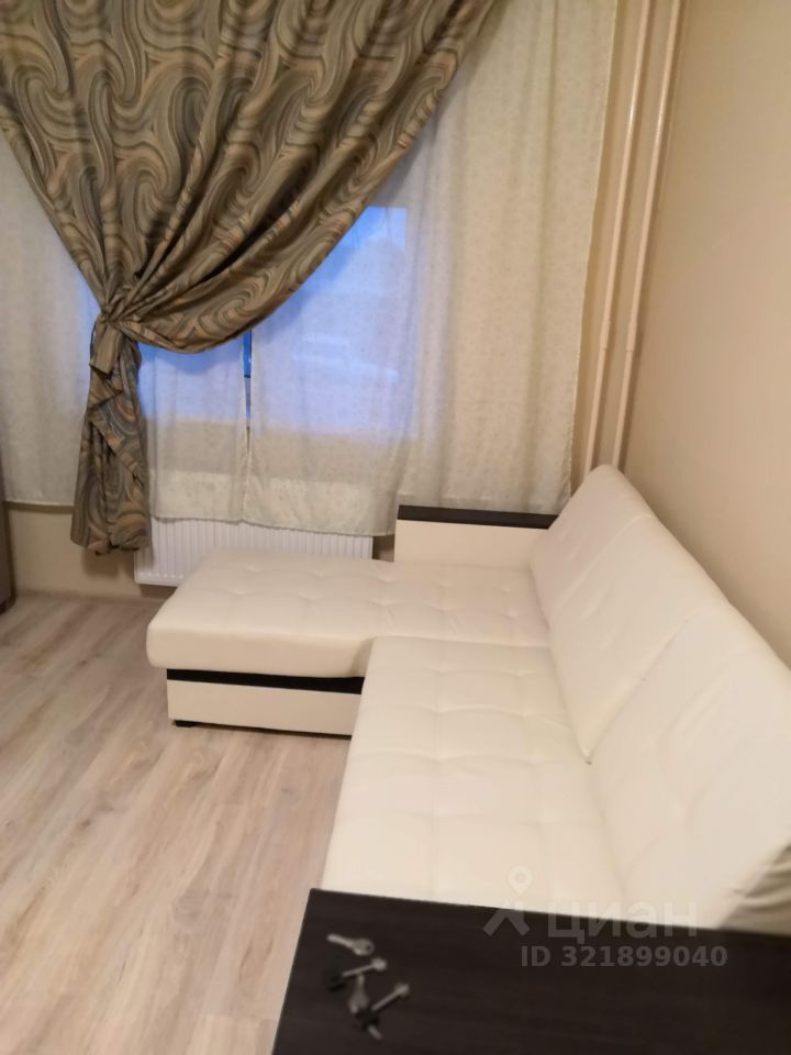 Продажа 1-комн квартиры на вторичном рынке Сабурово пгт, улица Парковая, 11